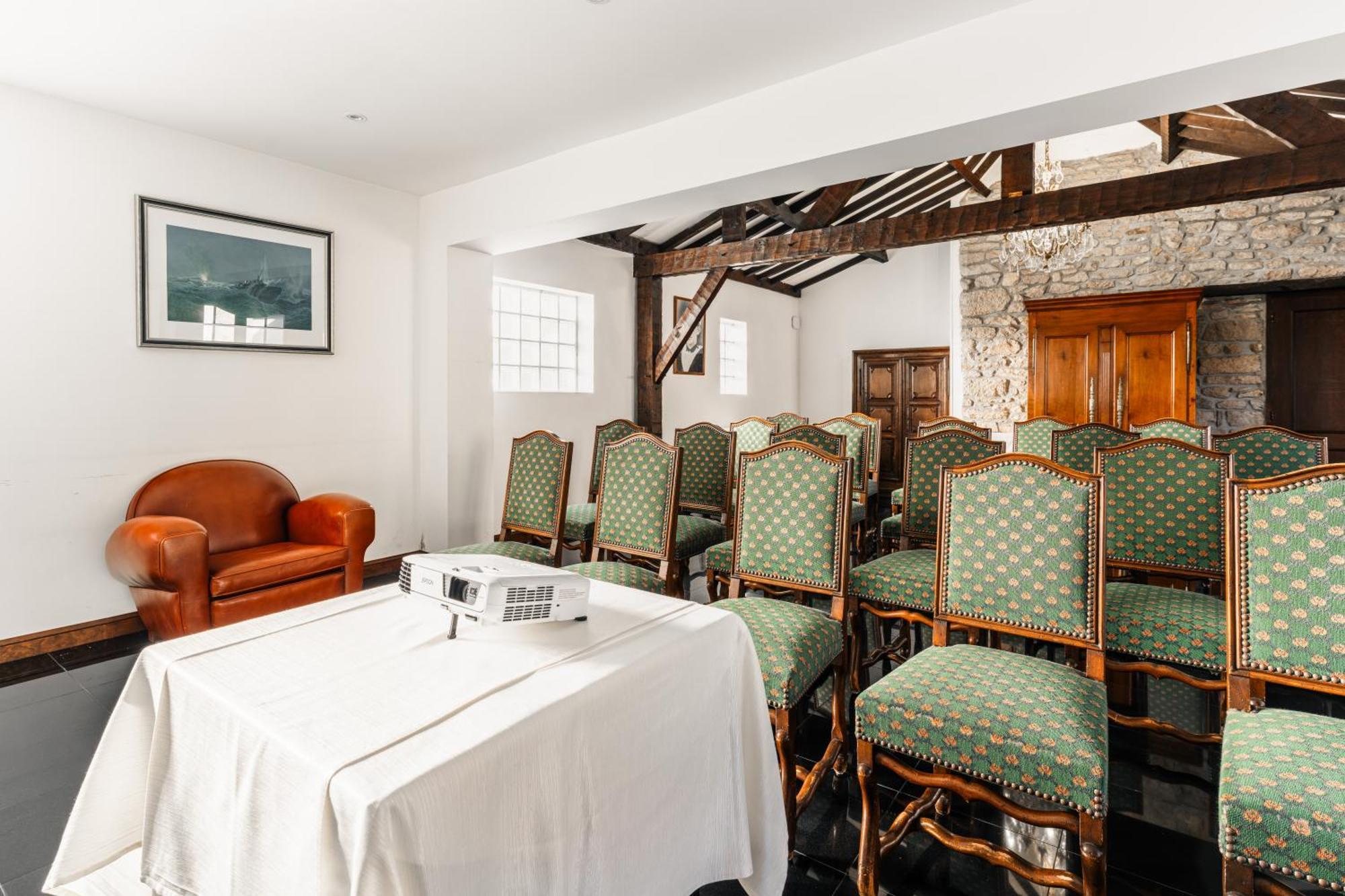 Logis L'Auberge - Maison Glenn Anna Saint Anne-dʼAuray 外观 照片